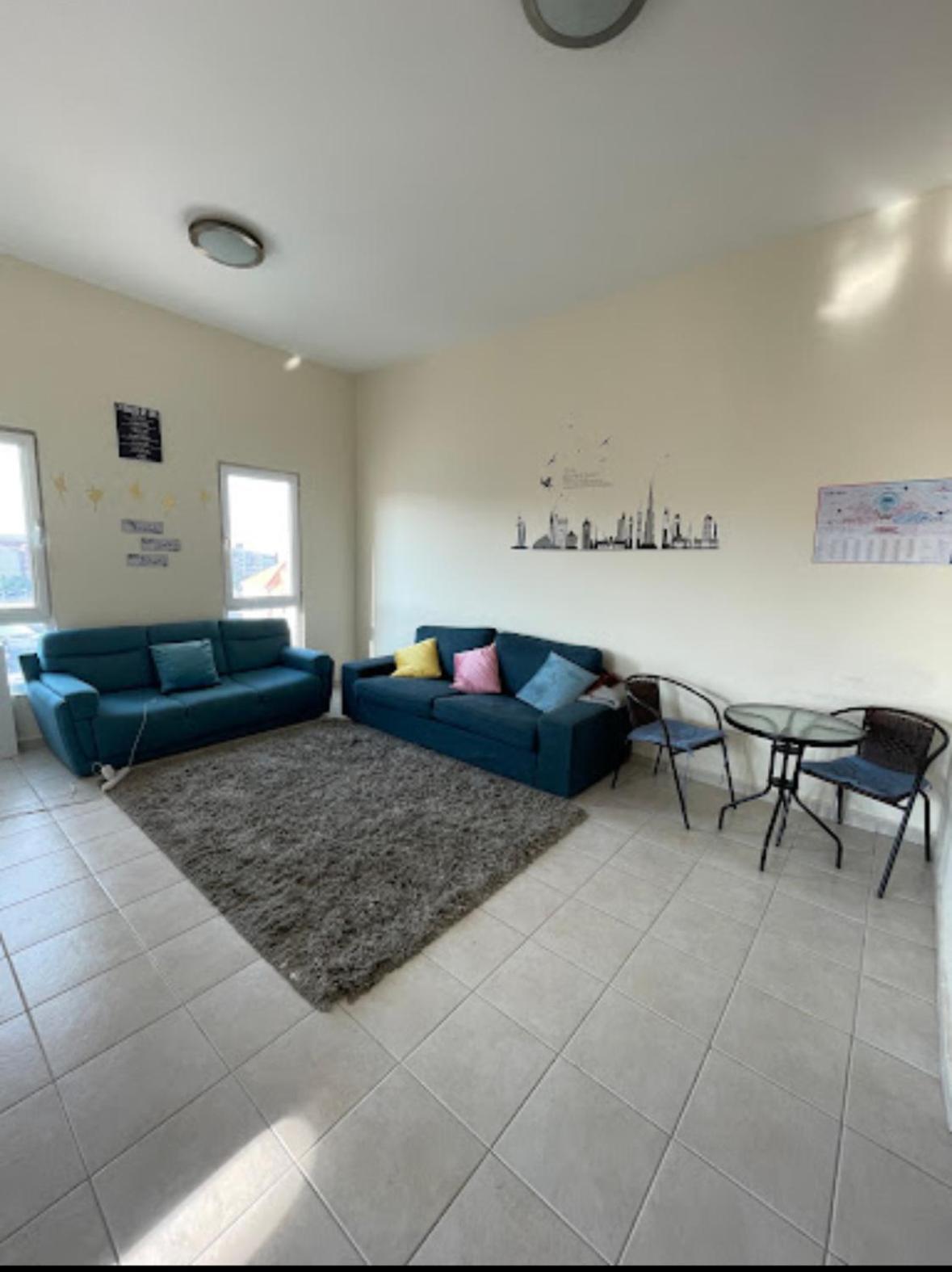 Expo Backpackers Hostel Dubai Bagian luar foto